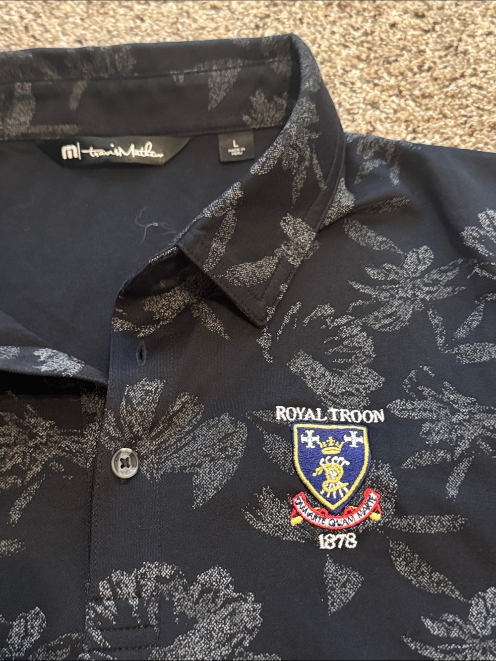 Travis Mathew Black Floral All-over-print Polo size L- Royal Troon Embroidered - Picture 3 of 6